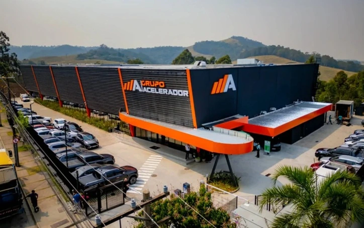 Fachada Corporativa
